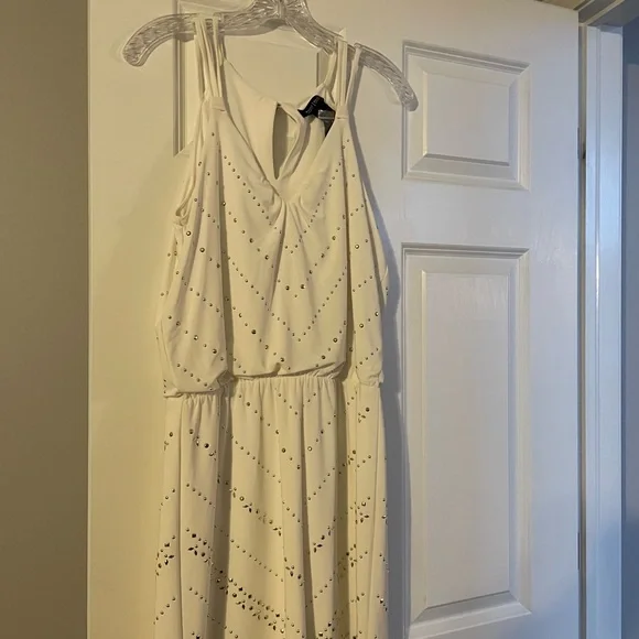 White House Black Market | Dresses | White House Black Market White Dress  With Silver And Gold Metal Beads Small | Poshmark